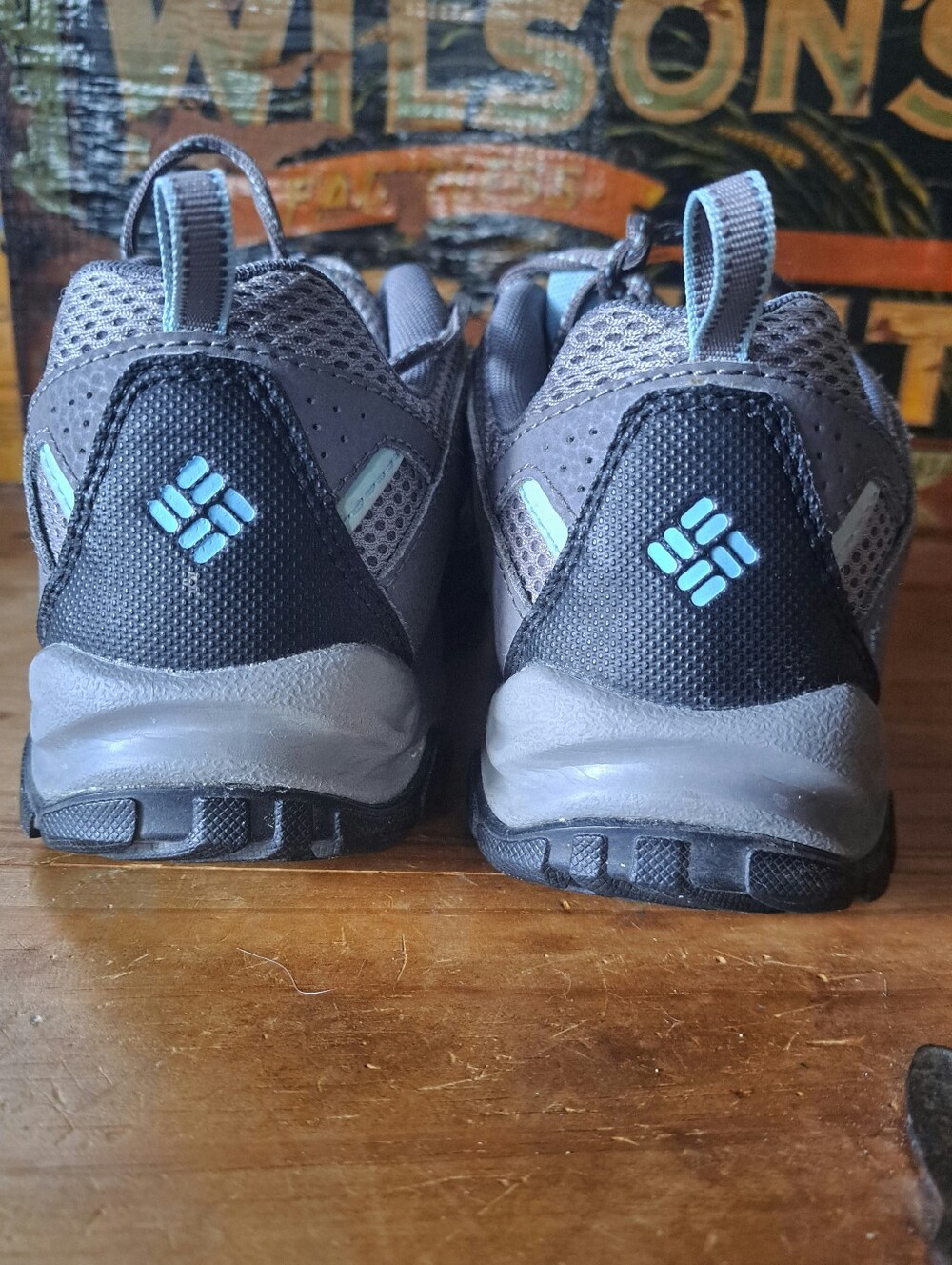 Columbia Omni-Grip Techlite Hiking Trail Shoes Women's Gray Size 8.5 Waterproof - Picture 4 of 11